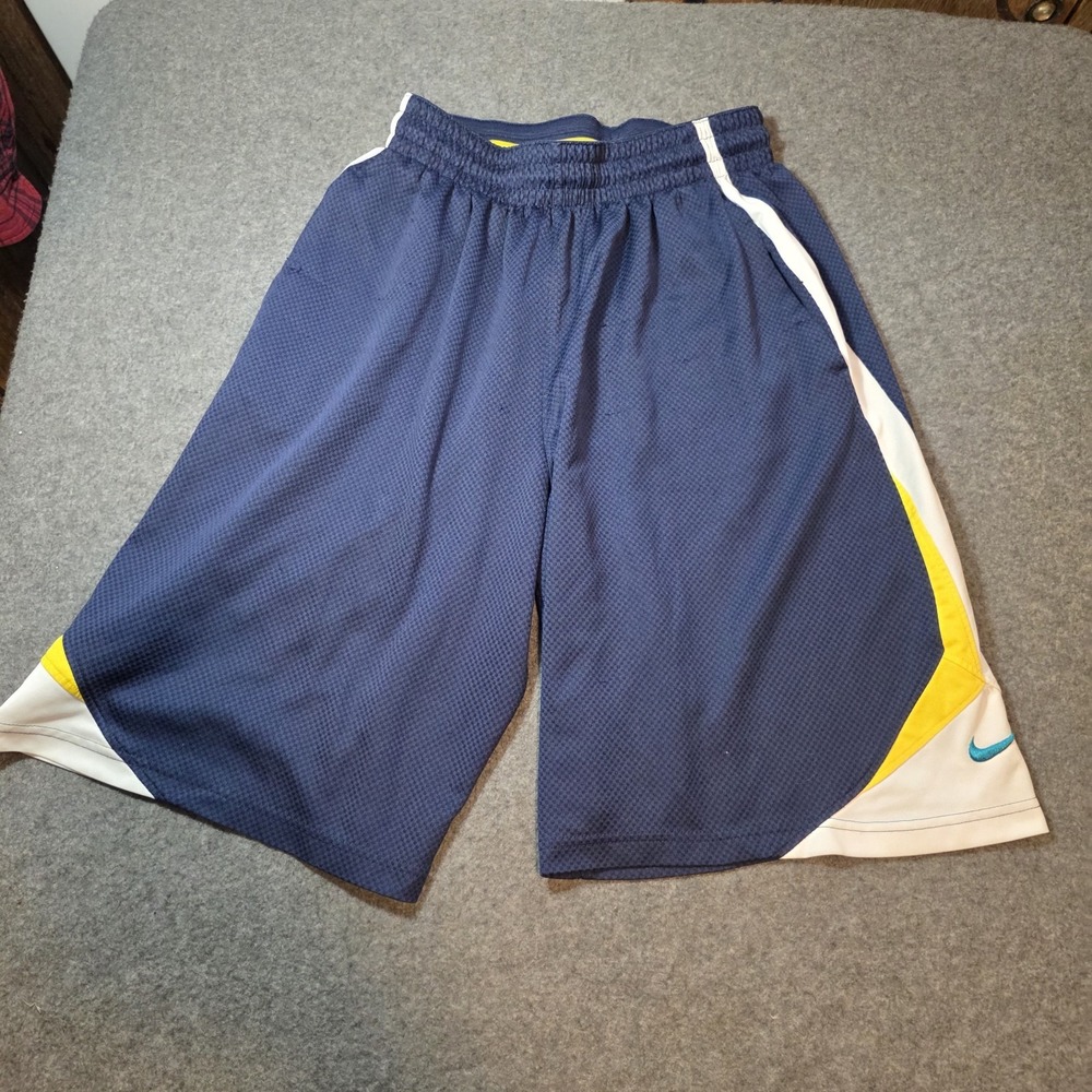 Nike Better World Basketball Shorts Medium F2